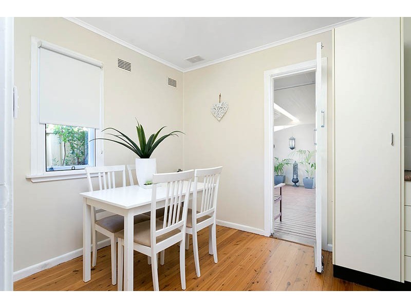 7 Scarf Avenue, Mount Warrigal NSW 2528