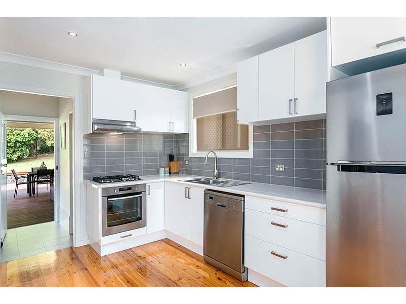 3 Peppermint Street, Barrack Heights NSW 2528