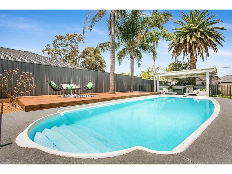 117 Parkes Street, Oak Flats NSW 2529