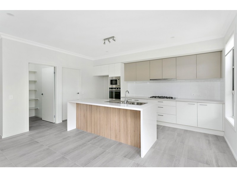 42 Haddin Road, Flinders NSW 2529