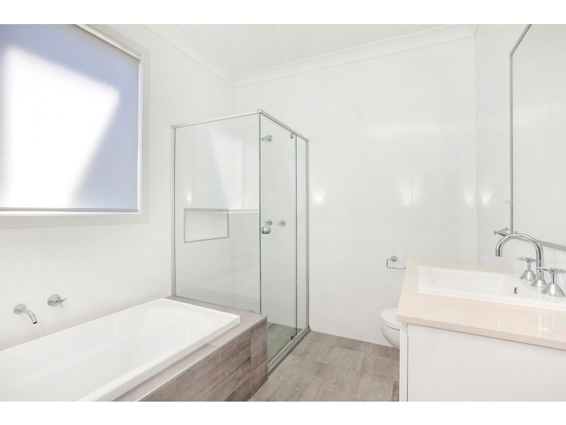 42 Haddin Road, Flinders NSW 2529