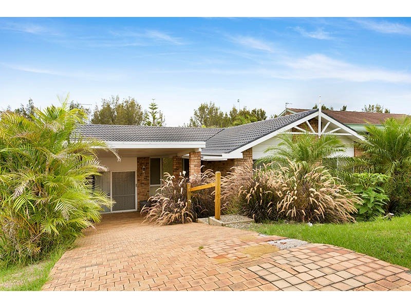 107 Ocean Beach Drive, Shellharbour NSW 2529