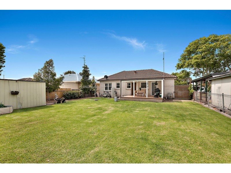 29 Cassia Street, Barrack Heights NSW 2528