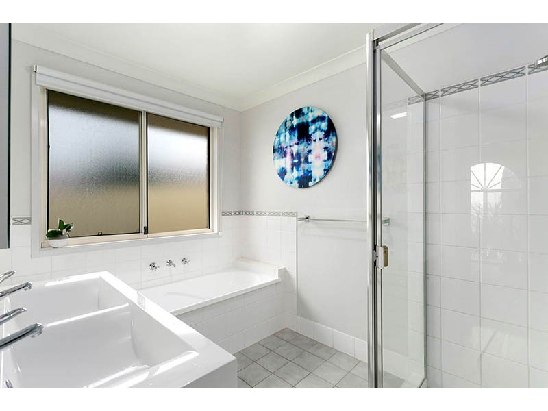 26 Yulara Drive, Albion Park NSW 2527