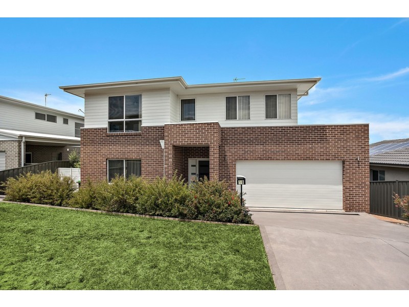 18 Francis Road, Flinders NSW 2529