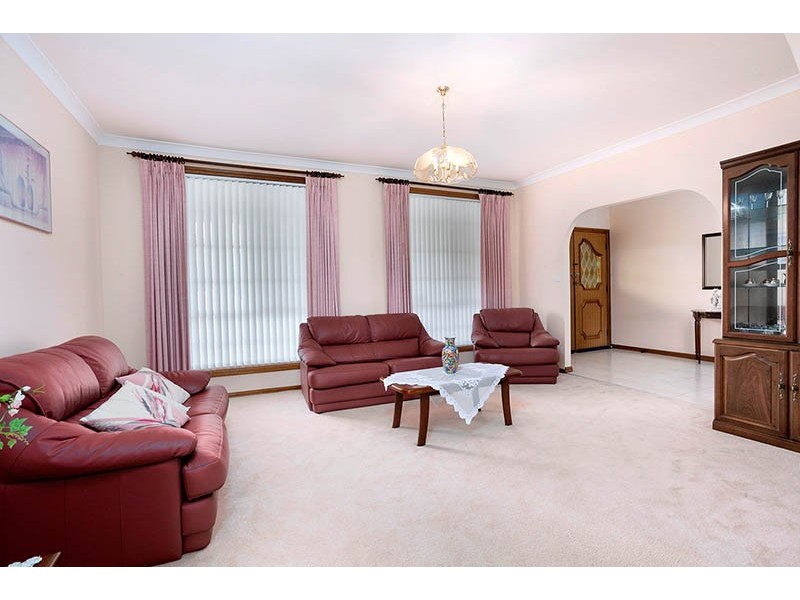 69 Parklands Drive, Shellharbour NSW 2529