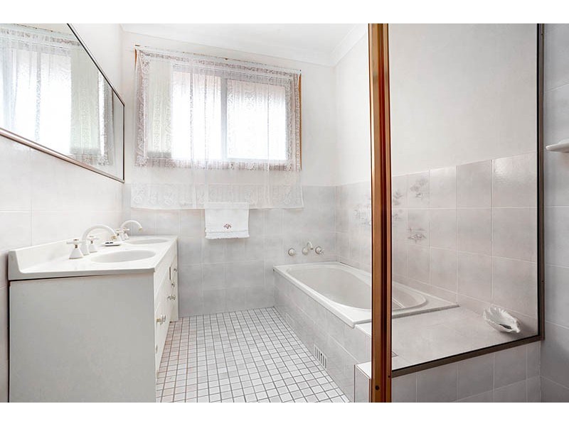 69 Parklands Drive, Shellharbour NSW 2529