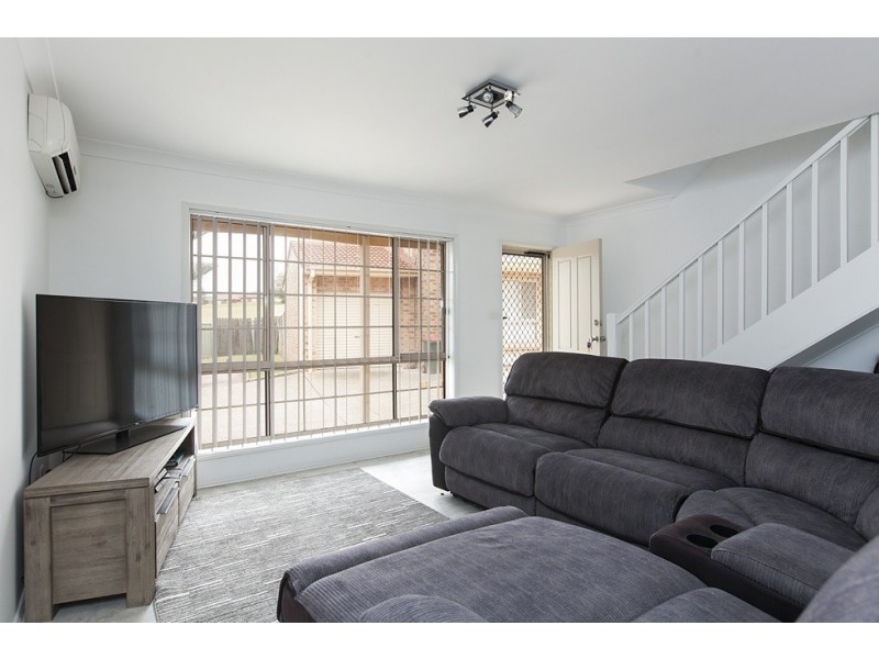 7/45 Surfside Drive, Port Kembla NSW 2505