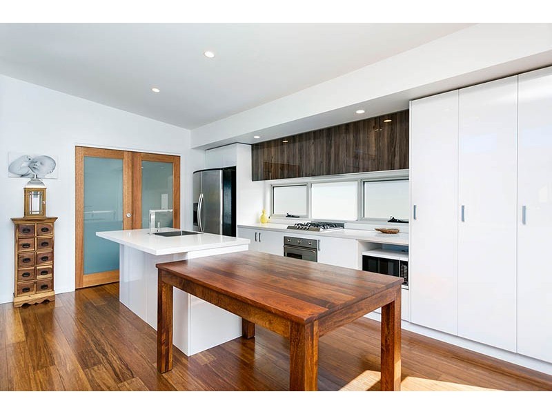 Unit 2/107 Tongarra Road, Albion Park NSW 2527