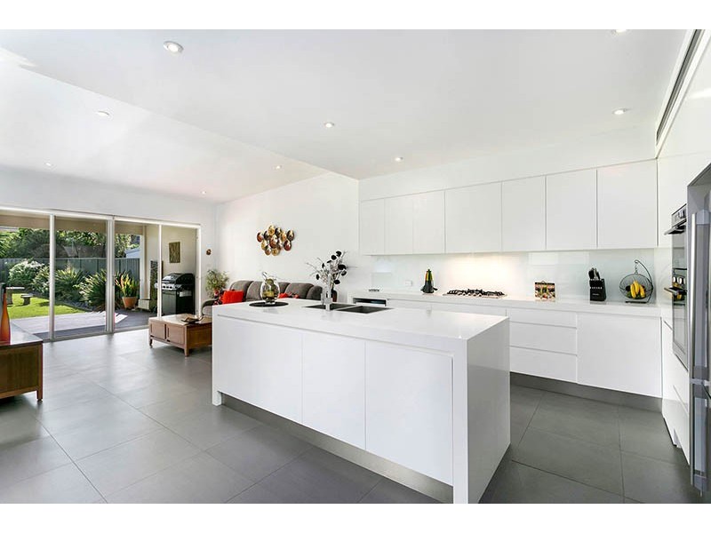 77 Barrack Avenue, Barrack Point NSW 2528