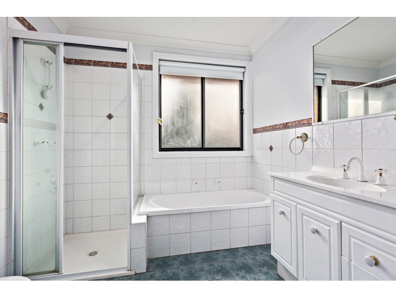 42 Tasman Drive, Shell Cove NSW 2529