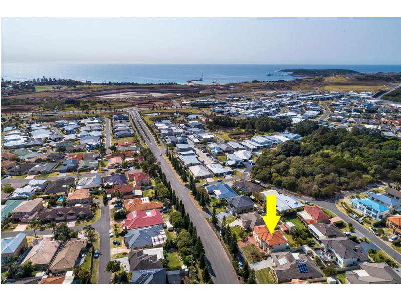20 Cove Boulevarde, Shell Cove NSW 2529