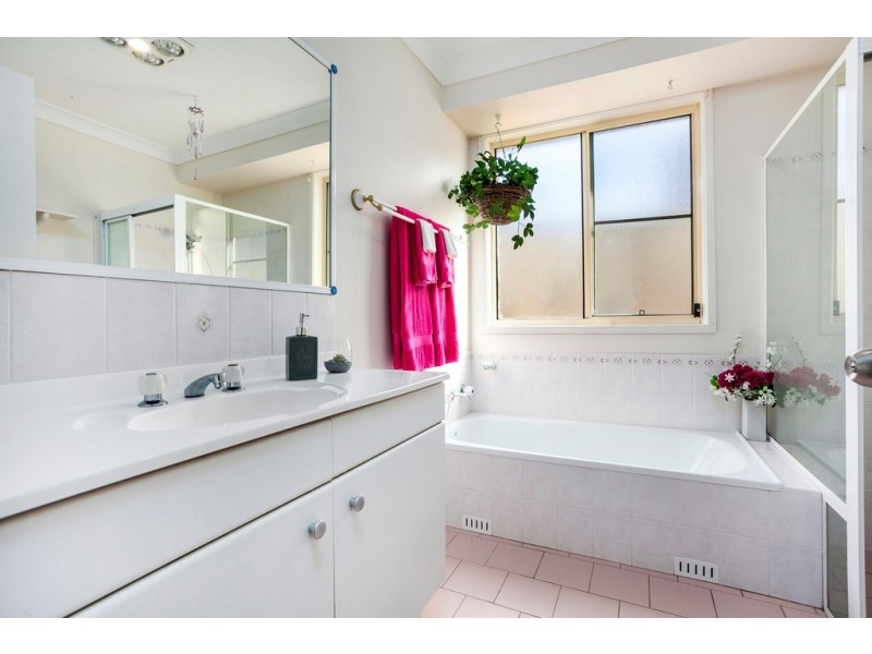 8 Borang Place, Flinders NSW 2529