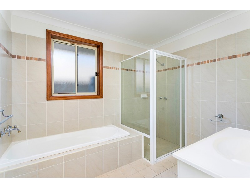 56 Kingston Street, Oak Flats NSW 2529