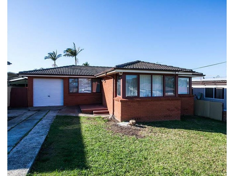 30 Marchant Crescent, Mount Warrigal NSW 2528