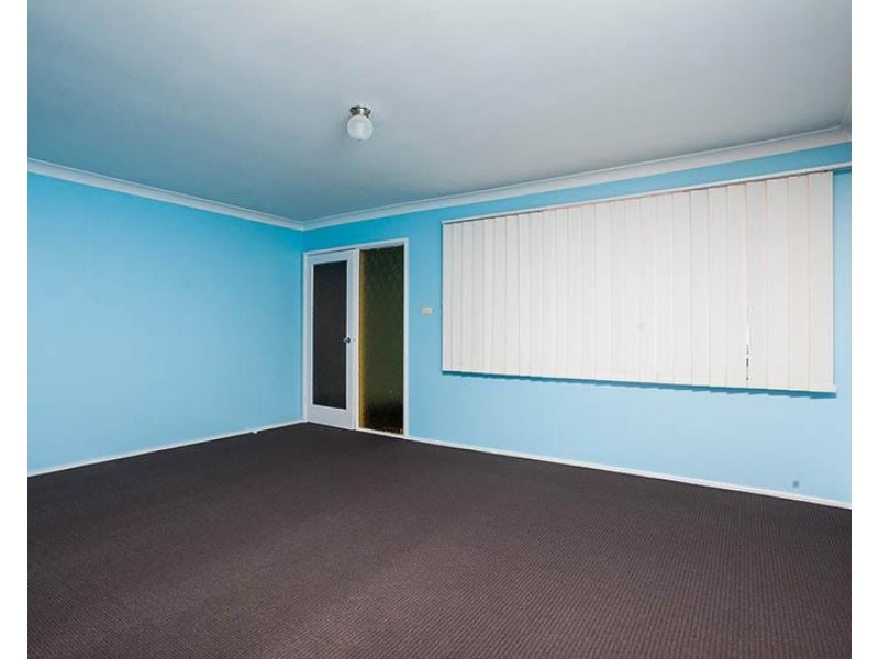 30 Marchant Crescent, Mount Warrigal NSW 2528