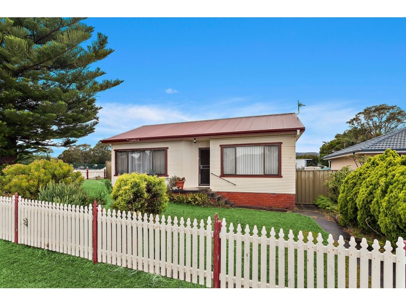 4 Black Street, Albion Park Rail NSW 2527
