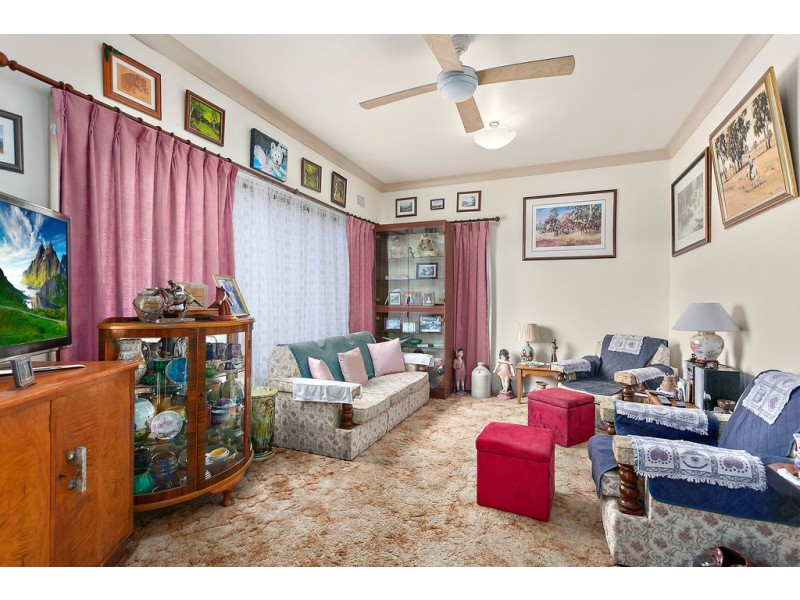 4 Black Street, Albion Park Rail NSW 2527