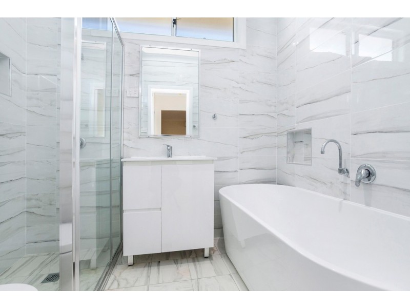 2/43 Veronica Street, Warilla NSW 2528