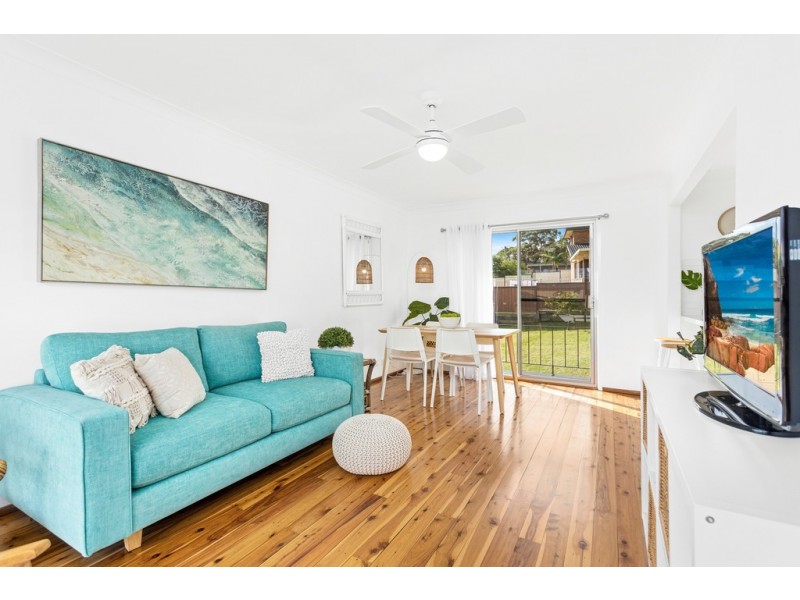 2 Mackenzie Avenue, Mount Warrigal NSW 2528