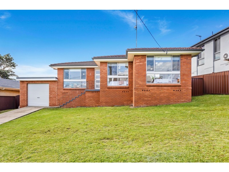 2 Mackenzie Avenue, Mount Warrigal NSW 2528