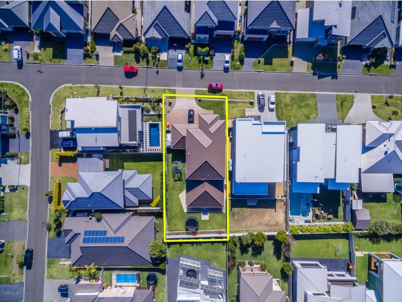 8 Huntingdale Close, Shell Cove NSW 2529