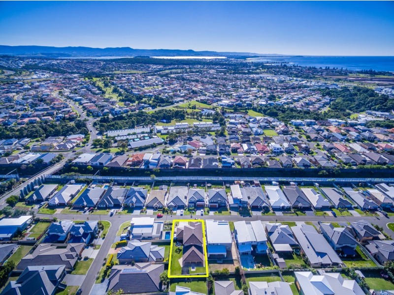 8 Huntingdale Close, Shell Cove NSW 2529