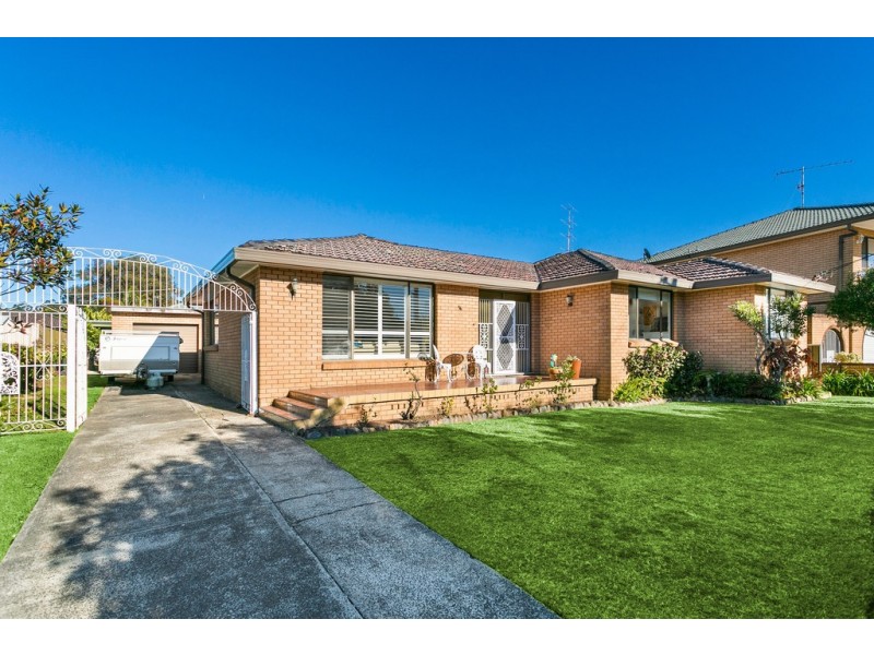 56 Captain Cook Drive, Barrack Heights NSW 2528