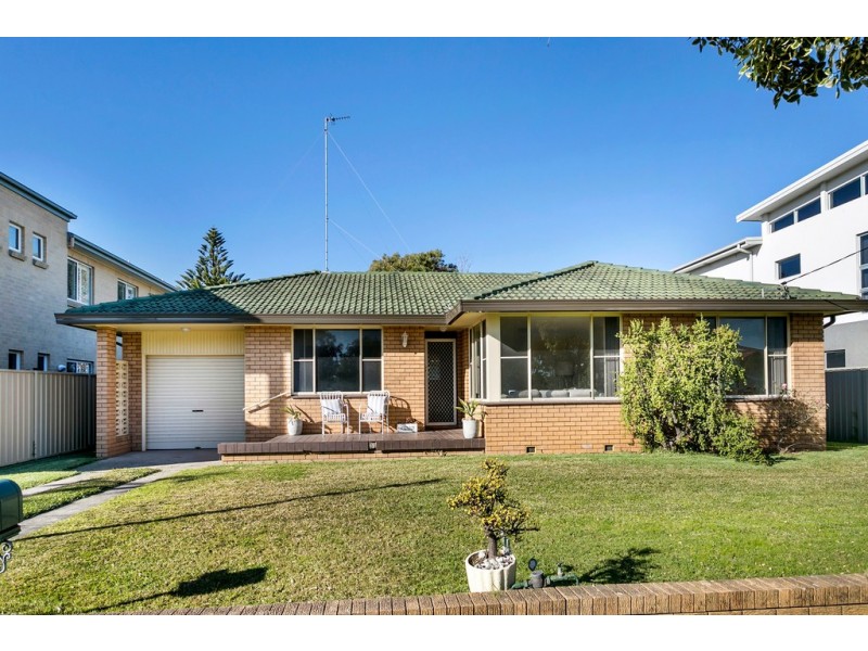 28 Headland Parade, Barrack Point NSW 2528