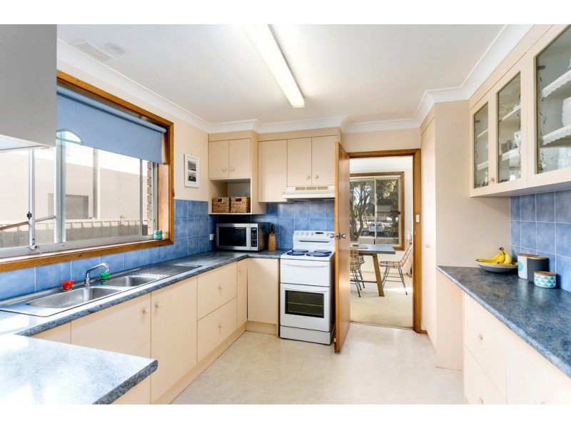 28 Headland Parade, Barrack Point NSW 2528