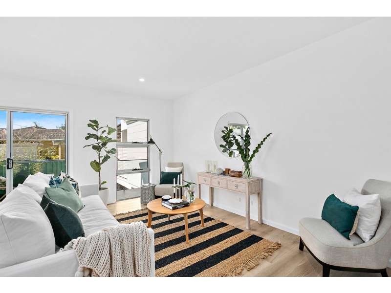 Unit 3/4 Gardeners Crescent, Shellharbour NSW 2529