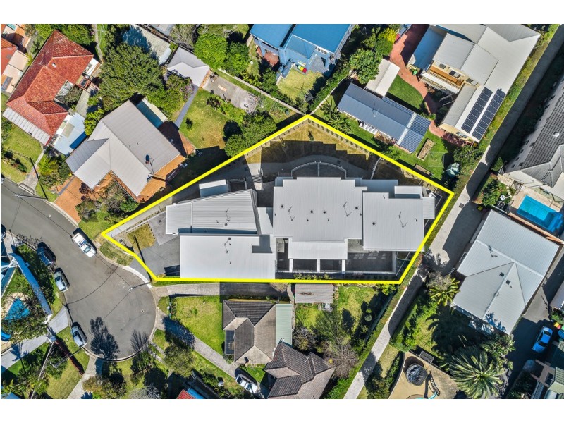 Unit 3/4 Gardeners Crescent, Shellharbour NSW 2529