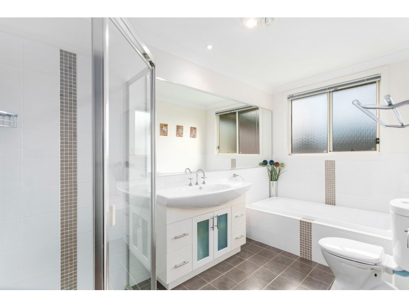 3 Clyde Way, Flinders NSW 2529