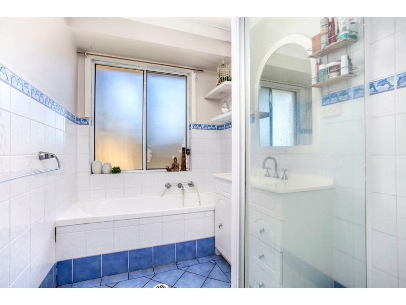 25 MacLeay Place, Albion Park NSW 2527