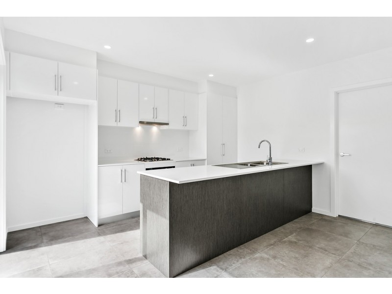 1/140 Pioneer Drive, Flinders NSW 2529