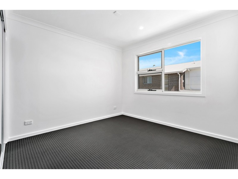 1/140 Pioneer Drive, Flinders NSW 2529