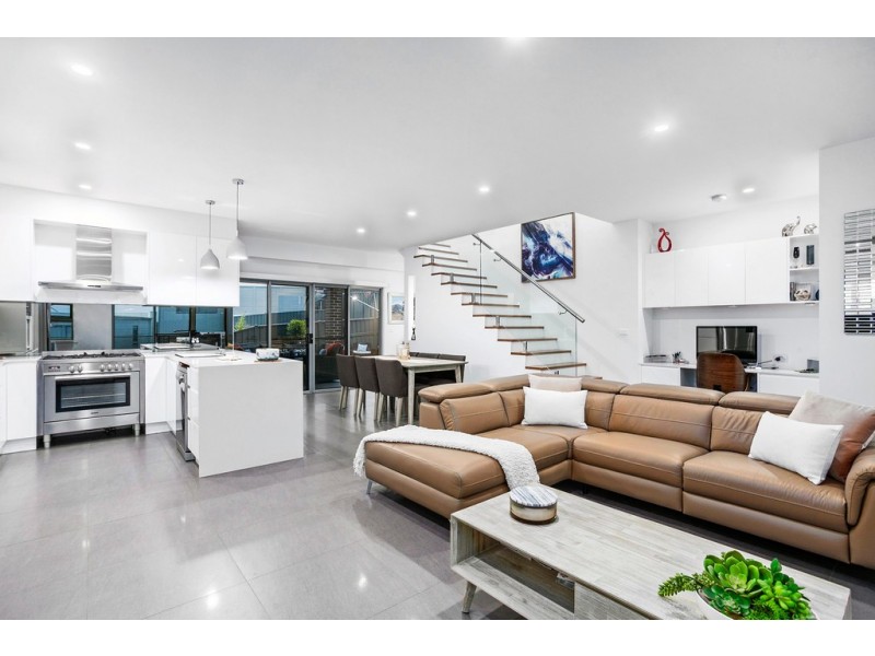 73 Rosemont Circuit, Flinders NSW 2529