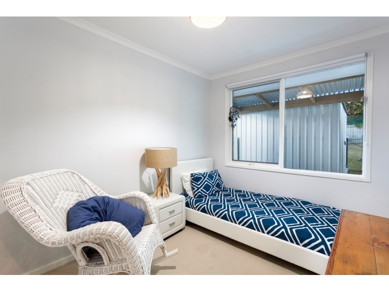 34 Loftus Drive, Barrack Heights NSW 2528