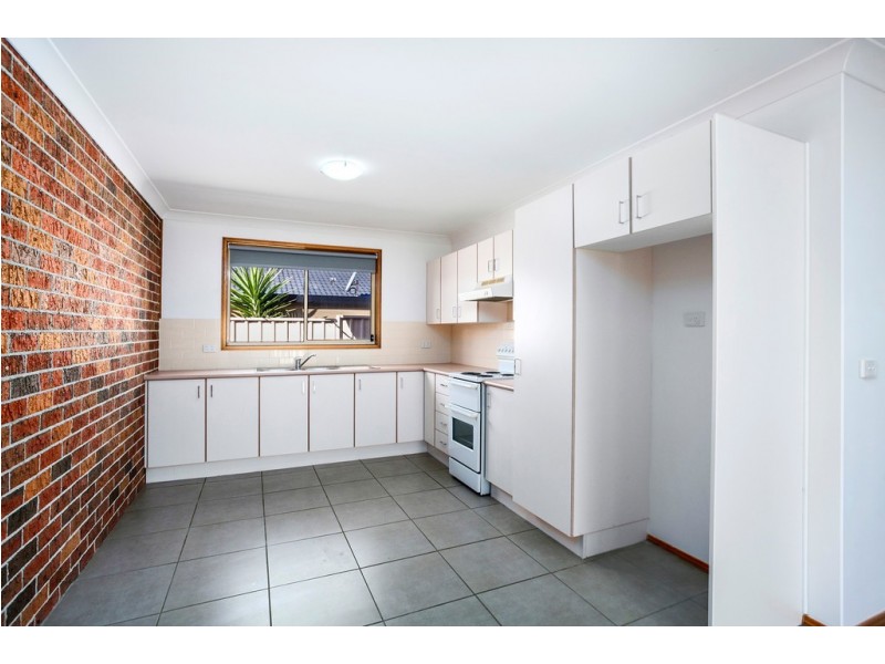 1/57 Berringer Way, Flinders NSW 2529