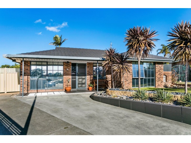 19 Birra Drive, Oak Flats NSW 2529