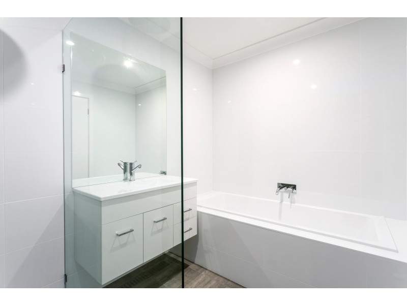 16 Headwater Place, Albion Park NSW 2527