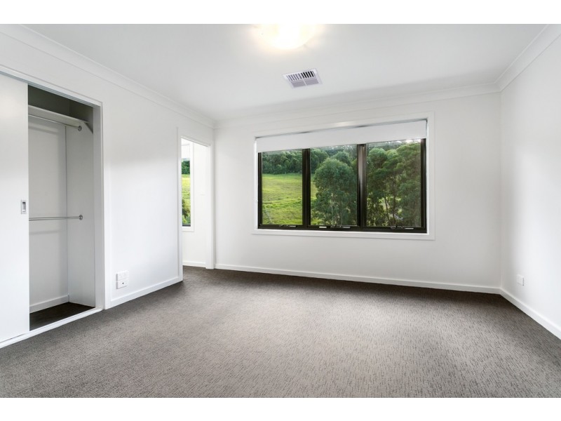 16 Headwater Place, Albion Park NSW 2527