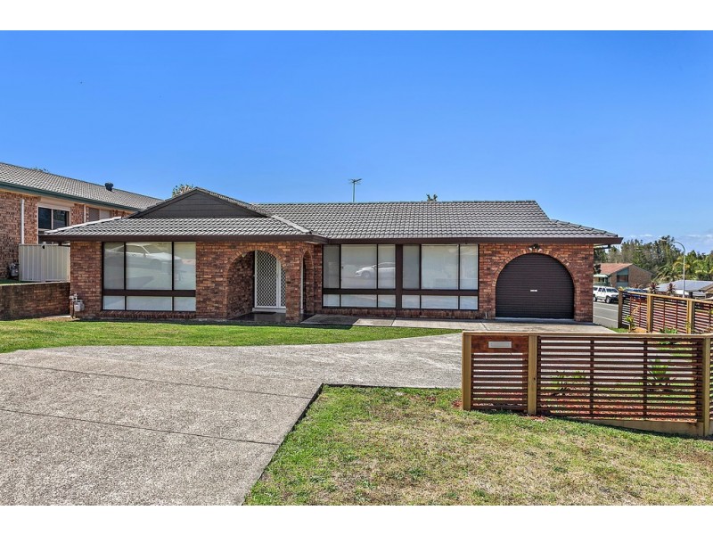 87 Parklands Drive, Shellharbour NSW 2529
