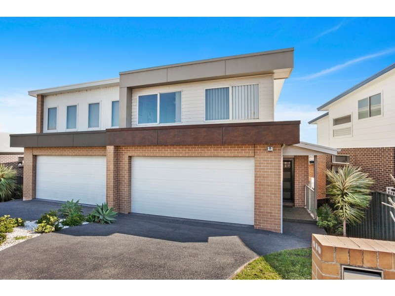 8 Foster Road, Flinders NSW 2529