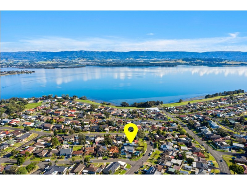 4 Cox Parade, Mount Warrigal NSW 2528