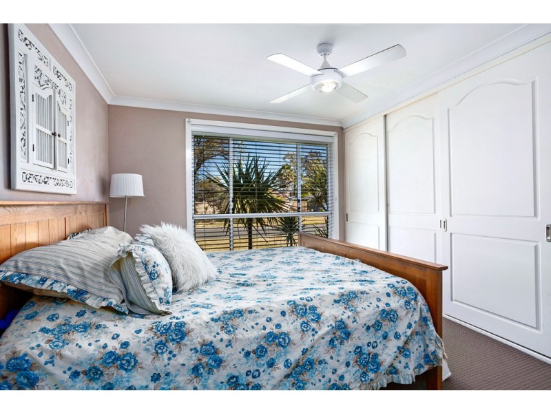 19 Acacia Avenue, Albion Park Rail NSW 2527