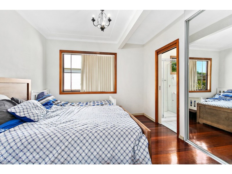 9 Barnes Street, Berkeley NSW 2506