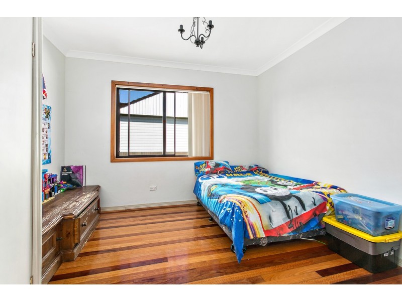 9 Barnes Street, Berkeley NSW 2506