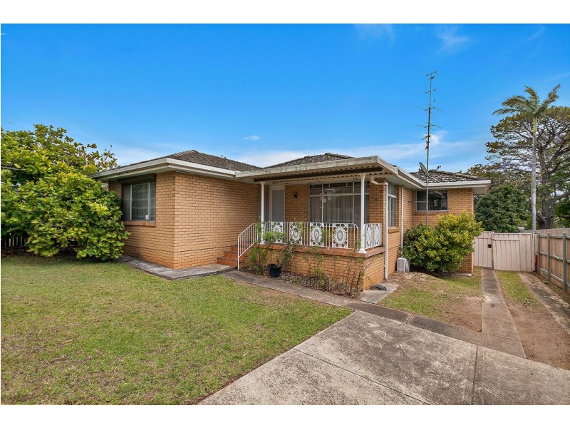 3 Gordon Avenue, Oak Flats NSW 2529