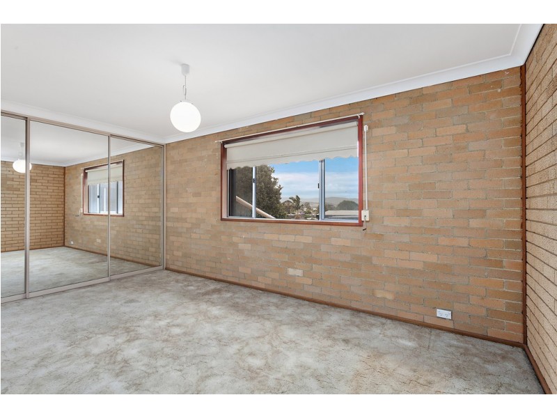 3 Gordon Avenue, Oak Flats NSW 2529